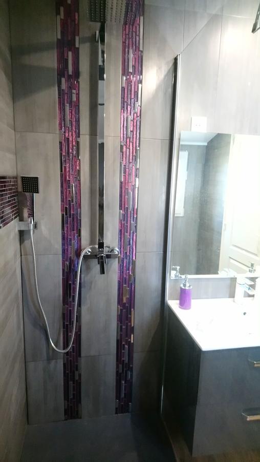 Appartements Dans Villa Privee Avec Piscine, Jardin, Parking Clos, Wifi, Climatisation Мерёй Экстерьер фото