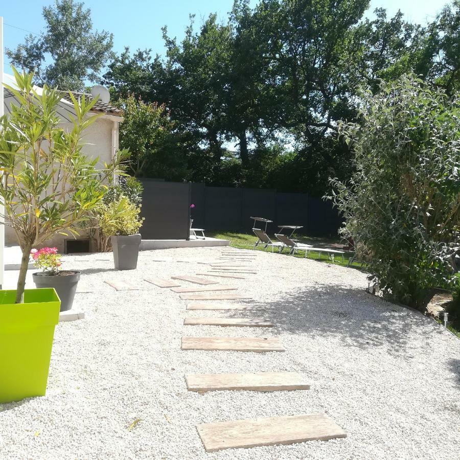 Appartements Dans Villa Privee Avec Piscine, Jardin, Parking Clos, Wifi, Climatisation Мерёй Экстерьер фото
